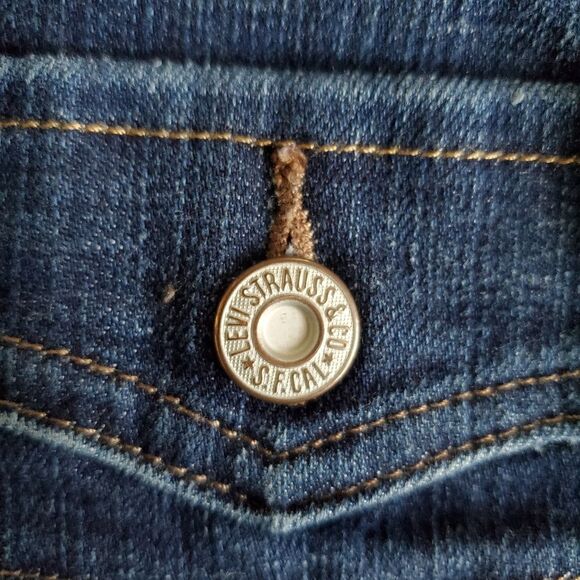 Levi’s 505 Jeans Women’s Size 10 Straight Leg Medium Wash Mid Rise - Picture 6 of 11